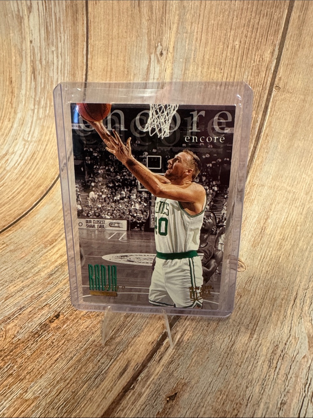 Vintage Fleer Ultra '94-'95 Dino Radja #337 Basketball Trading Card Item #PHK843